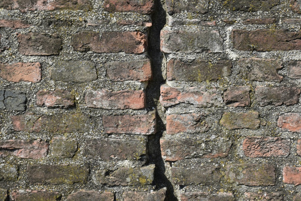 🏡 Understanding Subsidence: An Engineer’s Guide for&nbsp;Homeowners